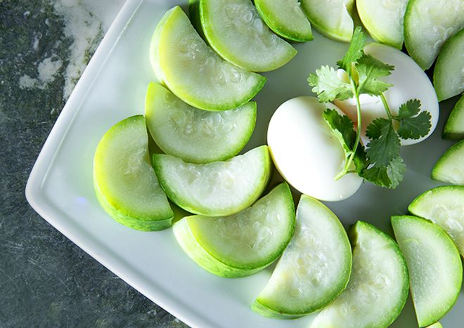 Bầu luộc chấm trứng