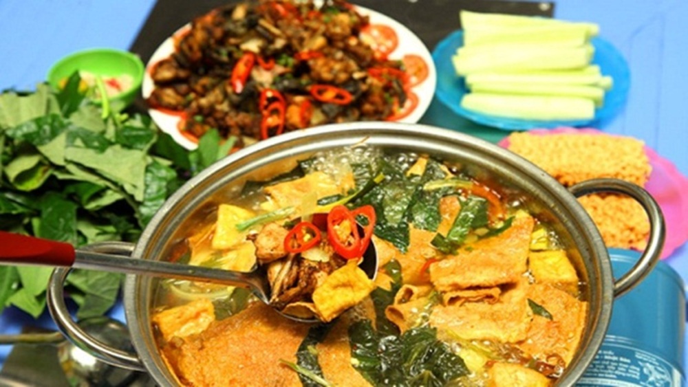 Lẩu ếch măng cay là một trong những món ăn hấp dẫn trên bàn nhậu