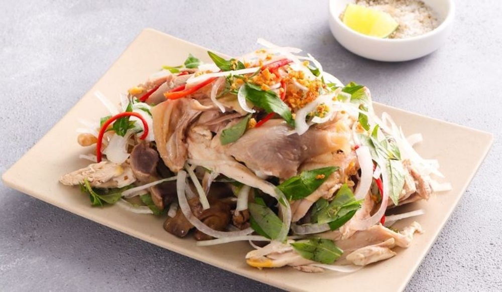 Mâm cỗ ngon miền Bắc món gỏi gà xé