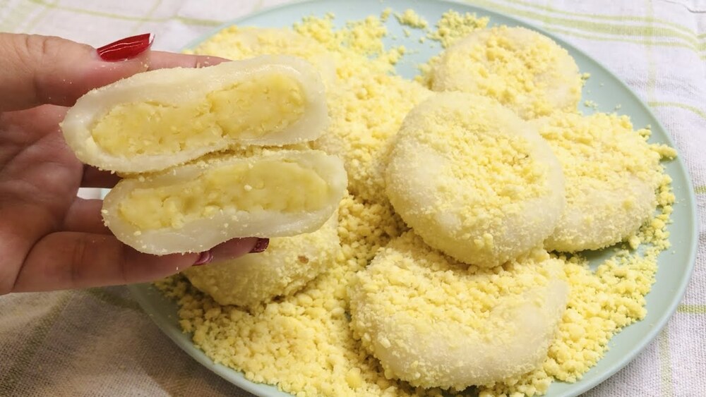 Bánh giày là món ăn đặc trưng trong mâm cỗ ngon miền Bắc